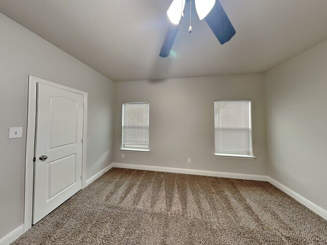 457 Canvas Court, Crowley, TX 76036 photo 5