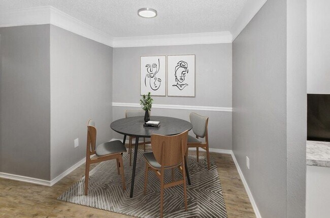 Aspen Court photo 3
