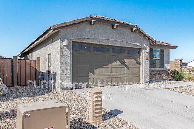 19328 W Elm St photo 2