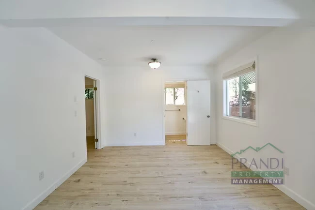 137 Maestro Rd Novato, CA 94947 photo 5