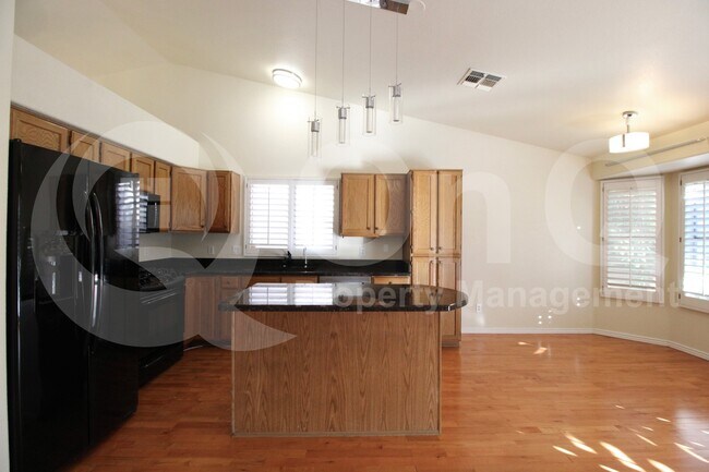4521 East Street John Road, Phoenix, AZ 85032 photo 4