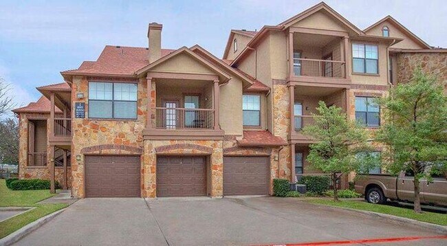 8889 Cook Ranch Rd Benbrook, TX 76126 photo 4