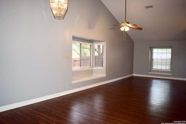 6915 Raintree Forest San Antonio, TX 78233 photo 4