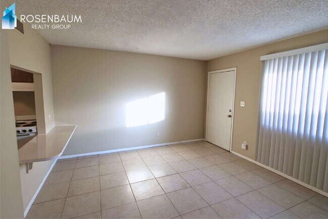 9230 N 6th St Phoenix, AZ 85020 photo 2