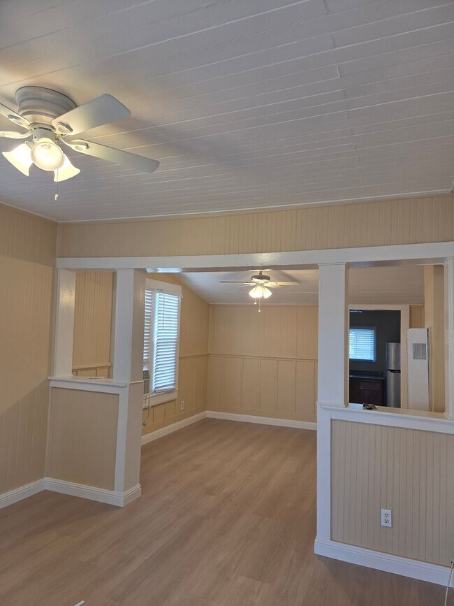 727-727 Broadway St Fairfield, CA 94533 photo 5