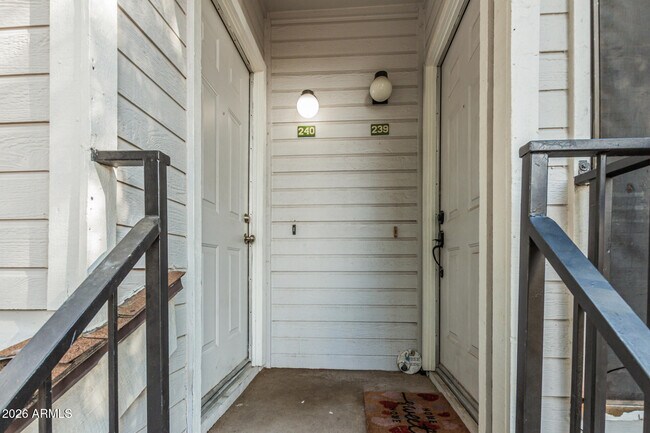 8888 N 47th Ave Glendale, AZ 85302 photo 2
