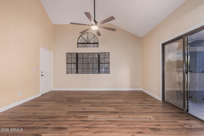 8888 N 47th Ave Glendale, AZ 85302 photo 5