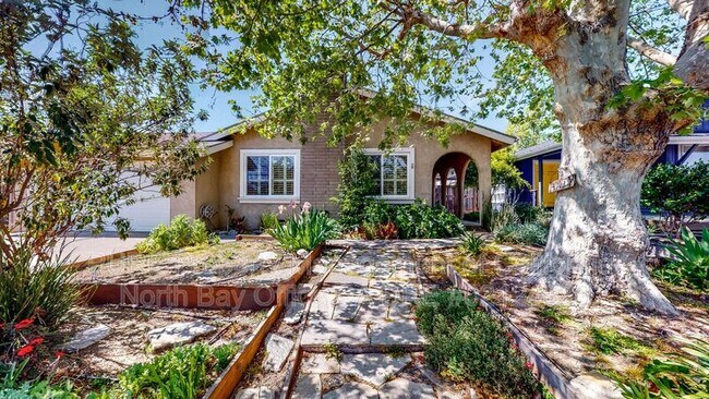 1321 Berrydale Dr Petaluma, CA 94954 photo 3
