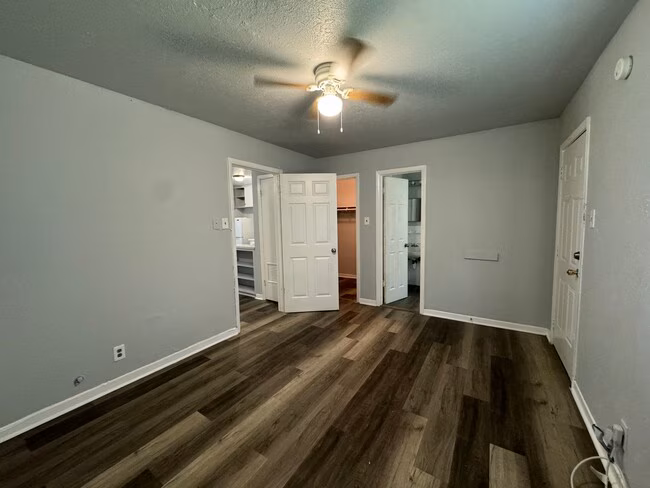 1900 N 4th St Killeen, TX 76541 photo 5