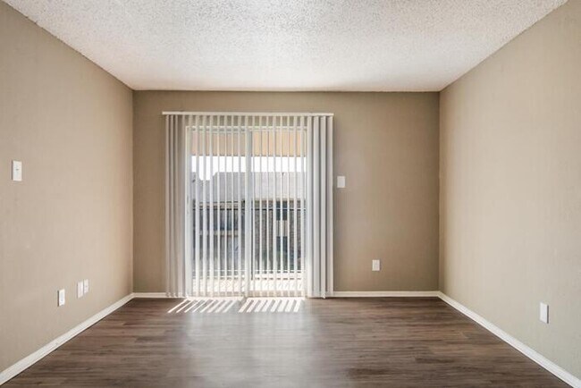 7924 Emerald Crest Dr White Settlement, TX 76108 photo 5