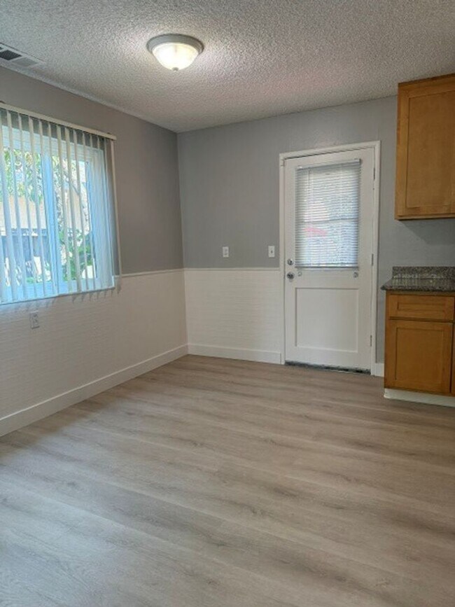 2615 Pendragon Ln San Jose, CA 95116 photo 3