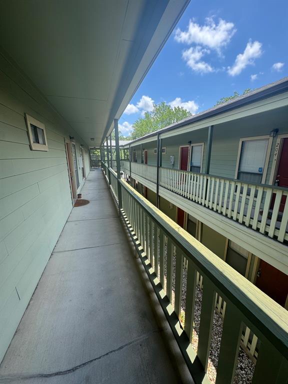 Shadowtree Condominiums photo 4