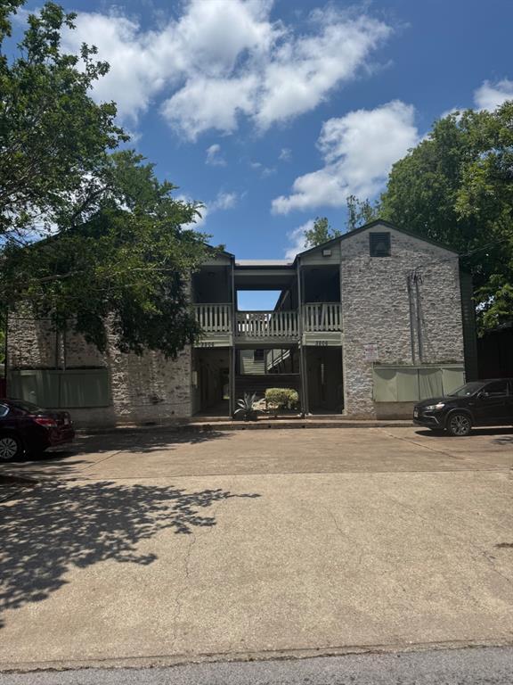 Shadowtree Condominiums photo 3