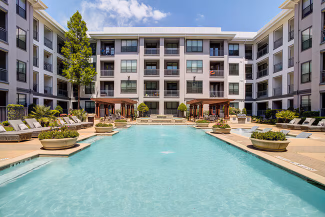 Caroline Uptown West photo 3