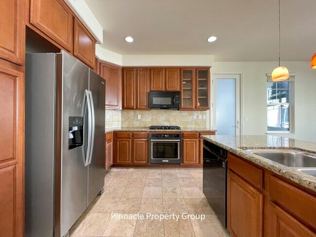 500 Brisa Suave Common Milpitas, CA 95035 photo 4