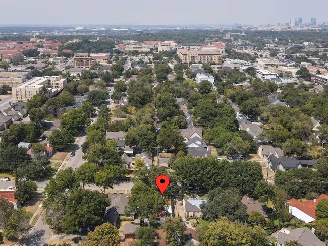 2917 Benbrook Boulevard, Fort Worth, TX 76109 photo 2