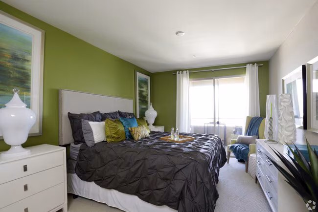 5945 Linda Vista Rd San Diego, CA 92110 photo 3