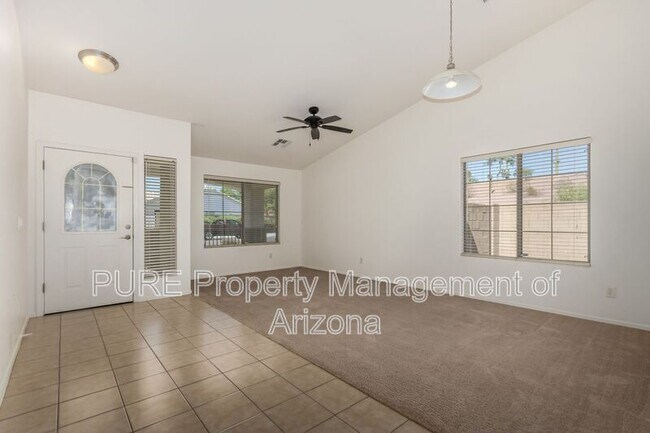 3743 E Utopia Rd photo 2