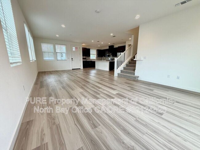 1823 Pico St Petaluma, CA 94954 photo 5