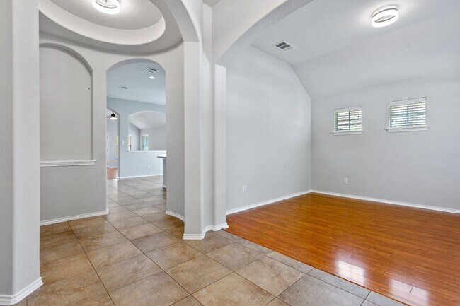 20725 Mead Bend Pflugerville, TX 78660 photo 4