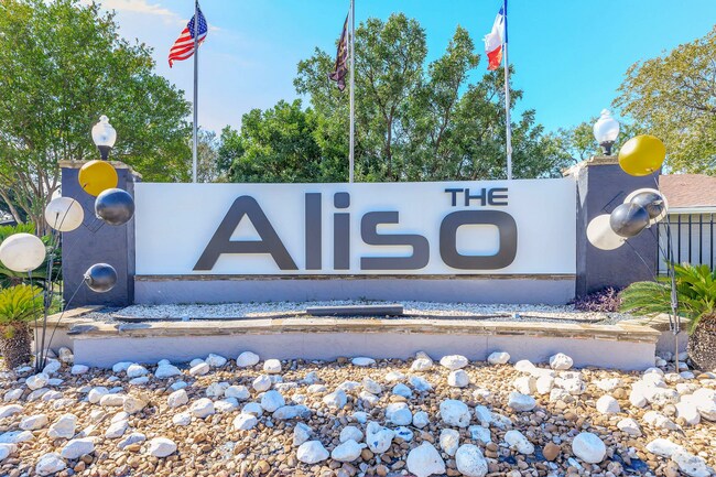 The Aliso photo 2