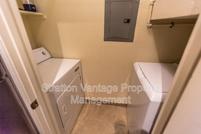 5302 E Van Buren St Phoenix, AZ 85008 photo 4