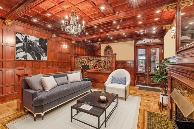 313 W 71st St New York, NY 10023 photo 4