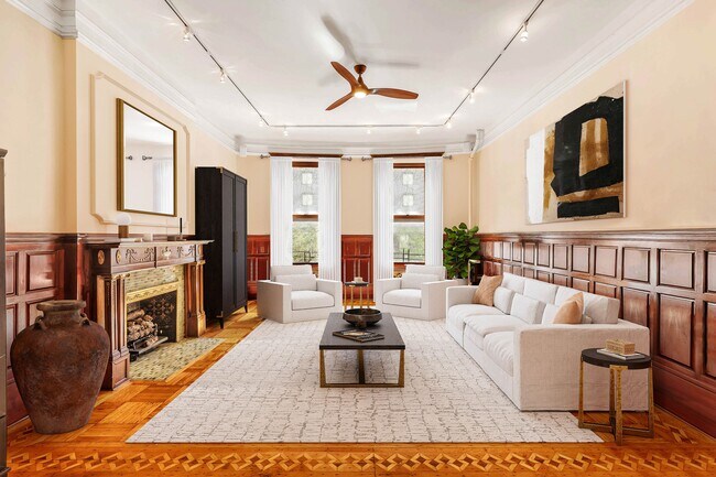 313 W 71st St New York, NY 10023 photo 2