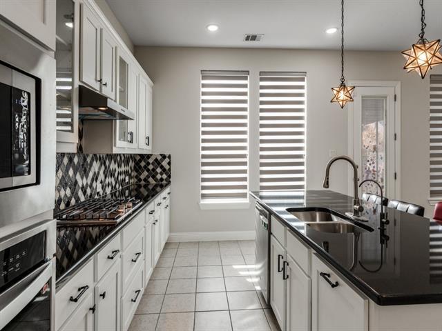 2152 Bailey St Carrollton, TX 75010 photo 4