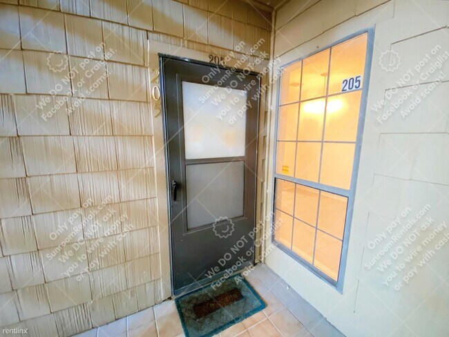 1202 Thorpe Ln San Marcos, TX 78666 photo 5