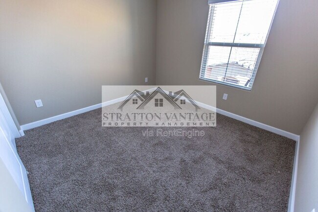 240 W Juniper Ave Gilbert, AZ 85234 photo 3