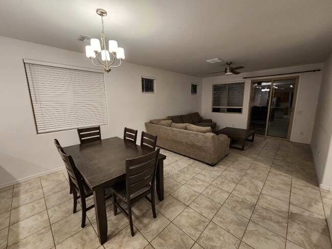 8948 West Colter Street, Glendale, AZ 85305 photo 4
