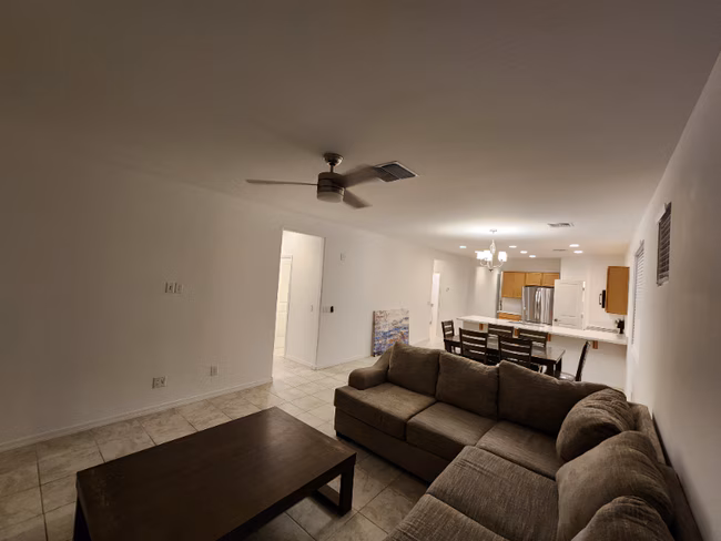 8948 West Colter Street, Glendale, AZ 85305 photo 2