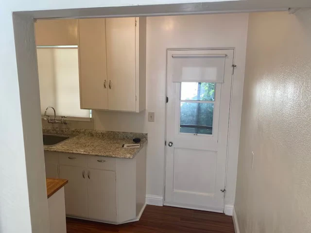 2137 Williams St Palo Alto, CA 94306 photo 5