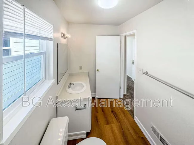 810 Third St Rodeo, CA 94572 photo 5