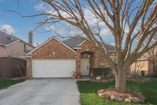 1369 Tree Top Drive, Frisco, TX 75033 photo 2