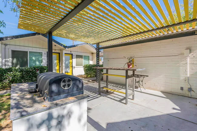 2309 S College Ave Tempe, AZ 85282 photo 5