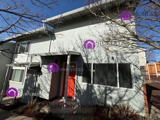 E N St 652-658 (dnd) photo 3