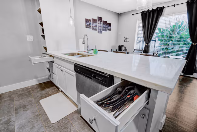 2216 Hazard Street, Houston, TX 77019 photo 4