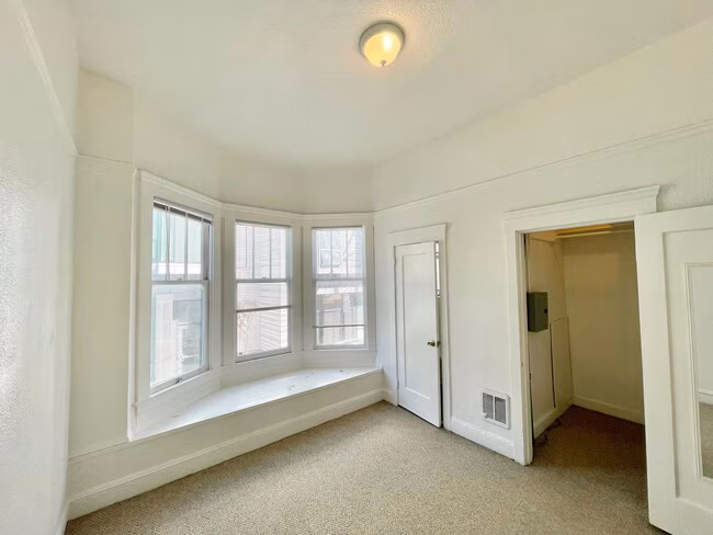 585 Birch St San Francisco, CA 94102 photo 3