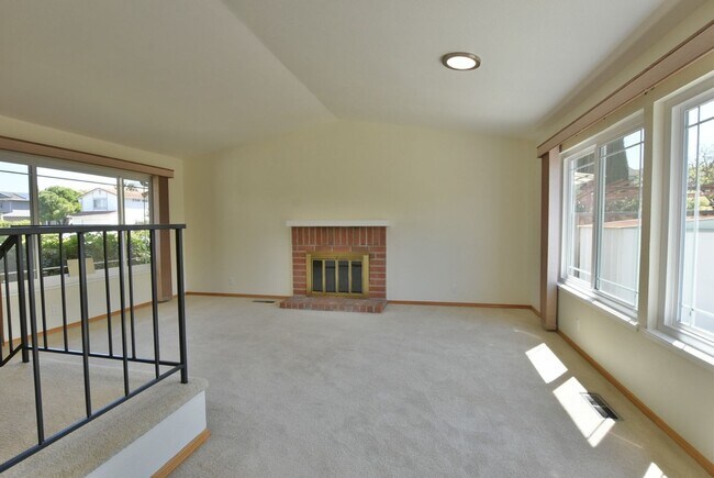 Immaculate 4 Bedroom 2.5 Bath North Milpitas Home photo 5