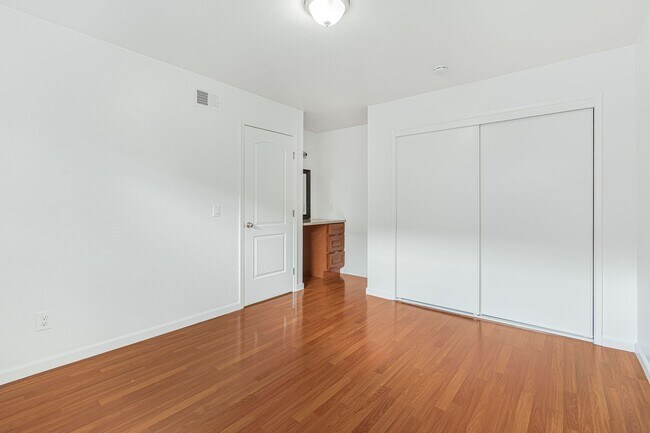 248 Greendale Way San Jose, CA 95129 photo 3
