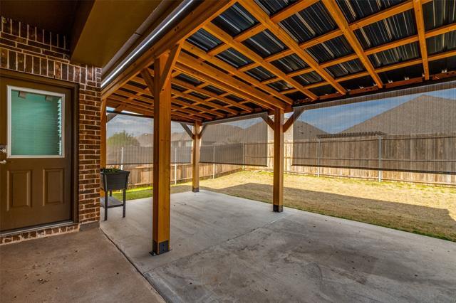 1205 Rocky Mountain Court, Celina, TX 75009 photo 4