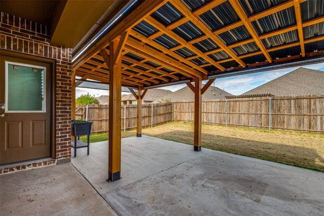 1205 Rocky Mountain Court, Celina, TX 75009 photo 3