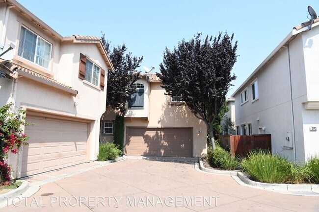 2147 Kingsbury Circle, Santa Clara, CA 95054 photo 2