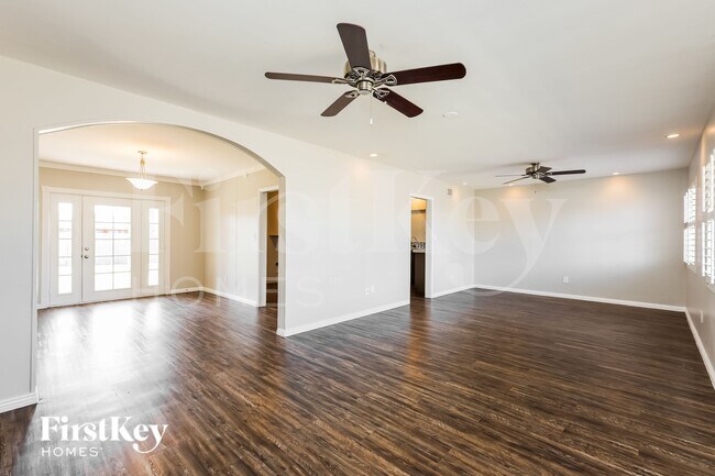 2025 West Campbell Ave Phoenix, AZ 85015 photo 3