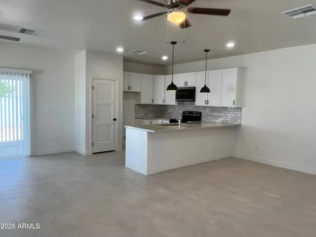 10480 W Monaco Blvd Arizona City, AZ 85123 photo 4