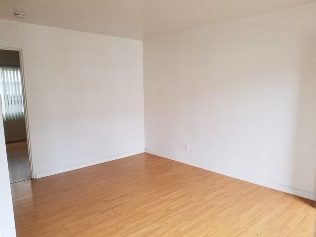 4432 Utah St San Diego, CA 92116 photo 4