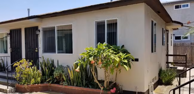 4432 Utah St San Diego, CA 92116 photo 2