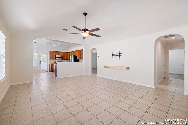 8514 Mexican Alder San Antonio, TX 78254 photo 3